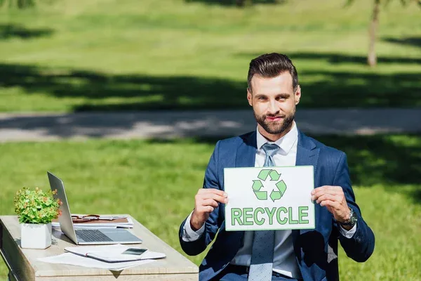 clientes más exigentes con la responsabilidad social y ambiental de las empresas