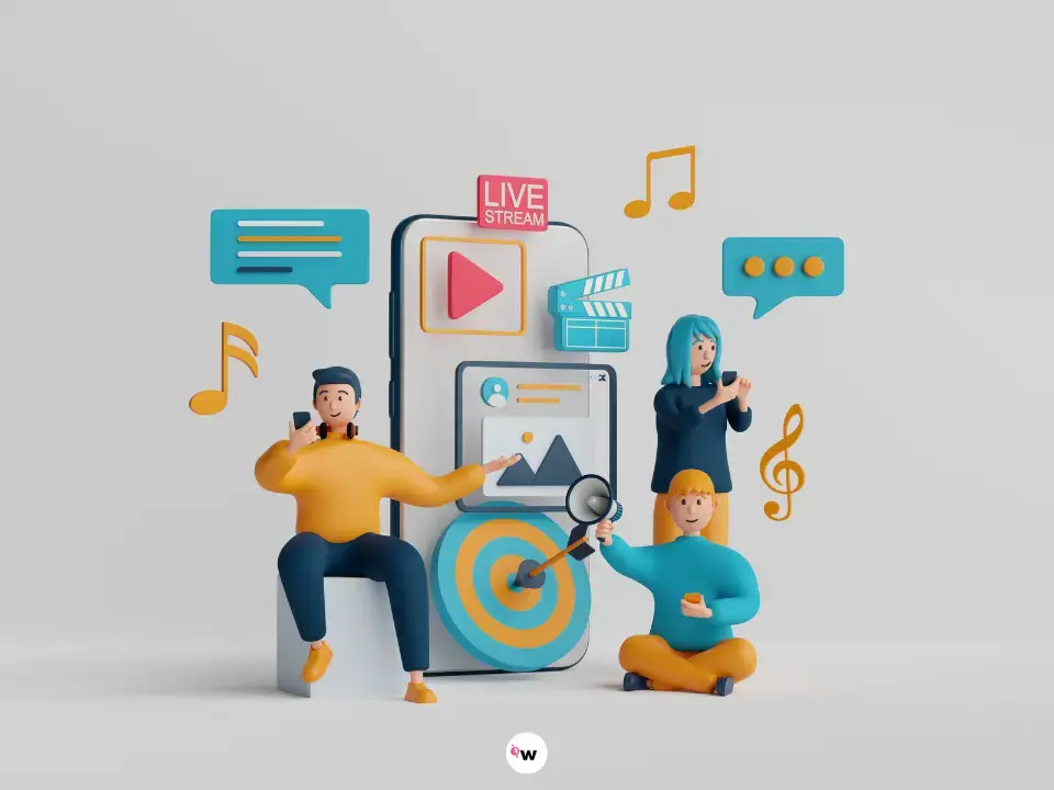 conjunto de personas utilizando diferentes herramientas de marketing digital