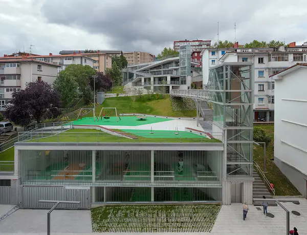 Estacionamiento paralelo y sostenibilidad urbana