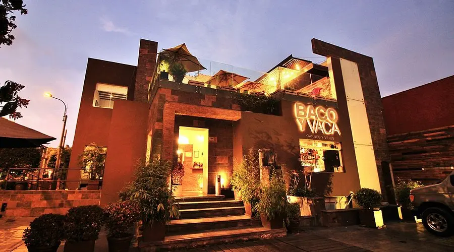 Baco y Vaca restaurante en Lima mencionado entre restaurantes con malas reseñas según opiniones de clientes en Google Maps