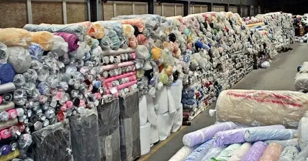 Cómo importar ropa de China a Perú paso a paso