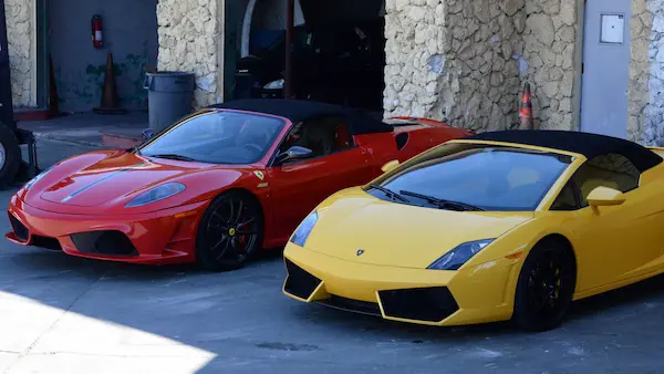 Ferrari vs Lamborghini origen Ferrari Enzo Ferrari historia automotriz Italia