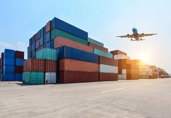 Qué es Grupo Transmeridian y cuál es su trayectoria en el sector logístico